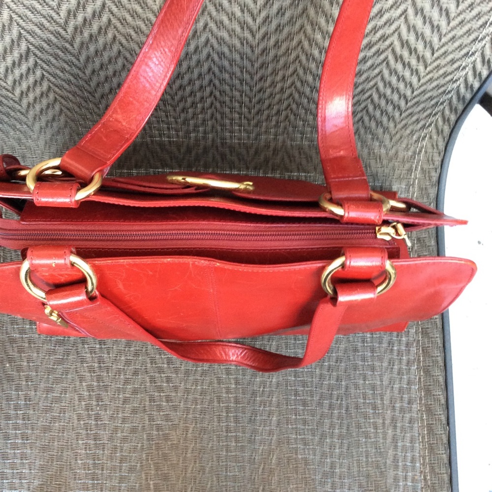 ❌SOLD❌ HOBO Cranberry Red Leather Ring Satchel Bag - Picture 6 of 11